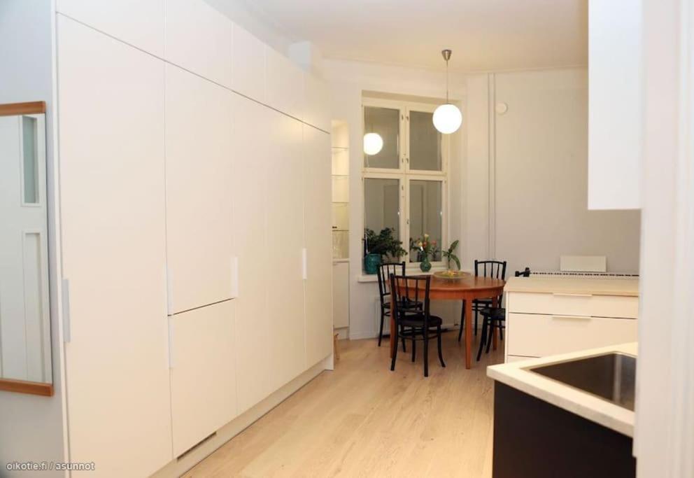 Corner Apartment Helsinki Buitenkant foto